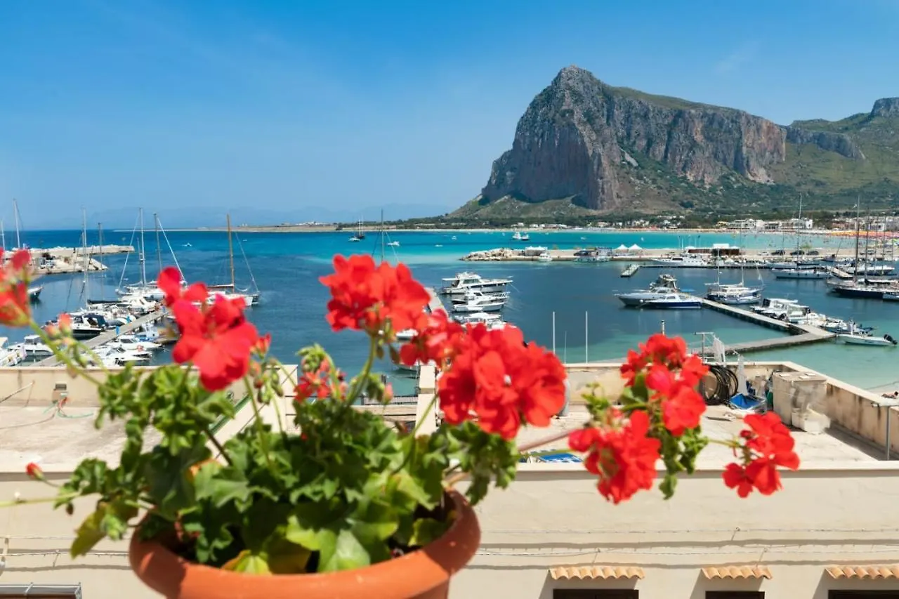 Bed and Breakfast Il Torrazzo Da Francesca San Vito Lo Capo Frühstückspension